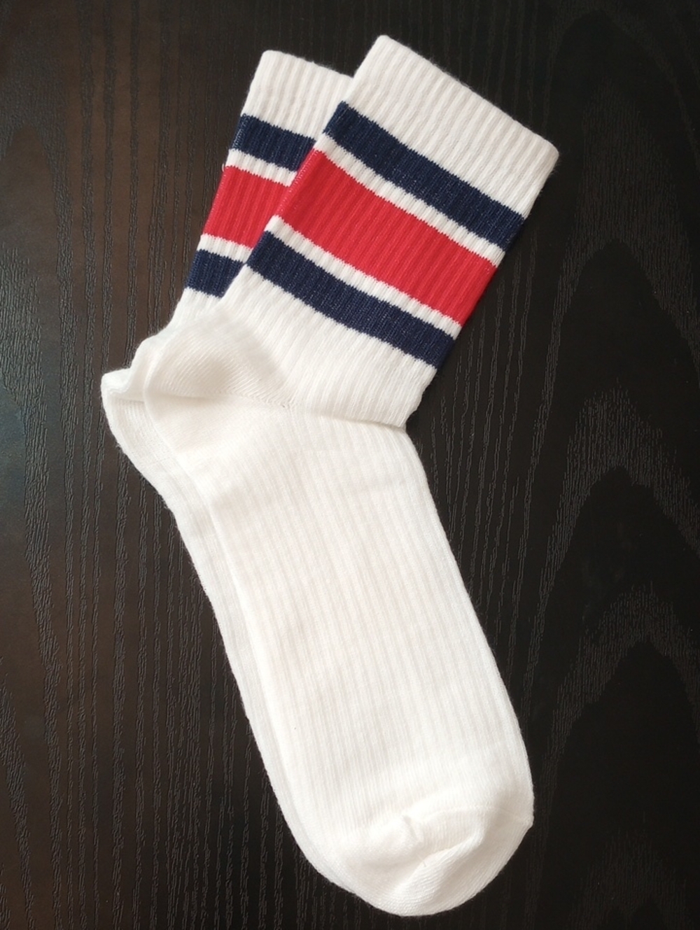 Classic Off white Athletic Crew Mid-calf Socks Red & Navy Stripes Size 4-10